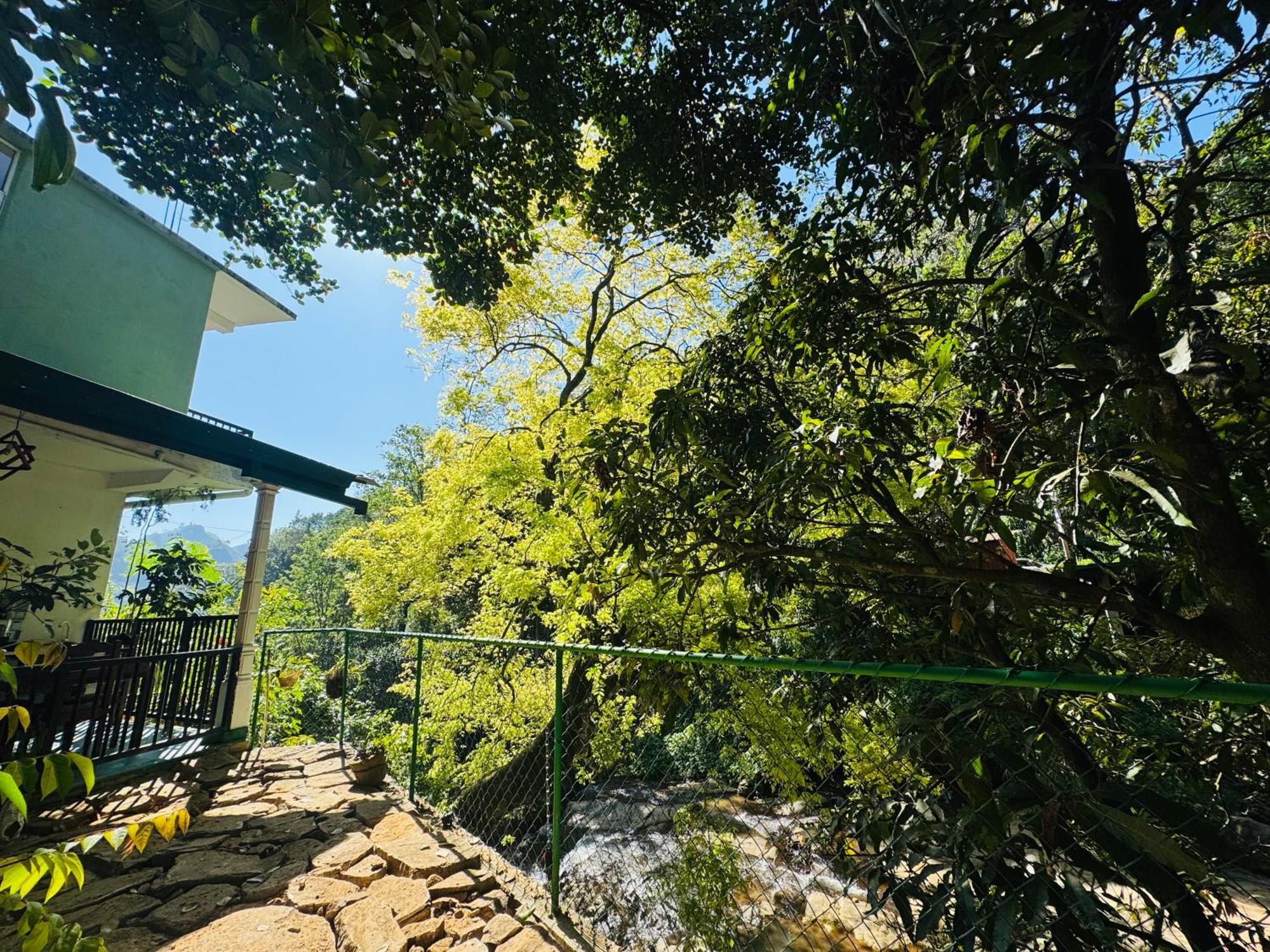 River Splendour Home Stay Ella Eksteriør billede